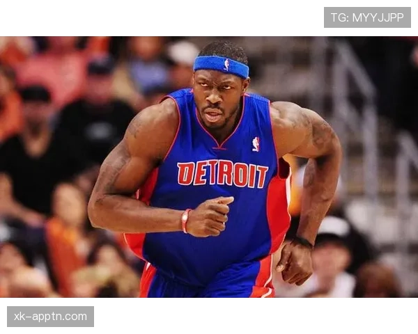 本·华莱士通过封盖高效限制对手内线得分提升防守表现