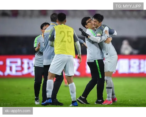 瓦伦西亚保级风险显现：对赛季走势形成制约，稳定性面临考验